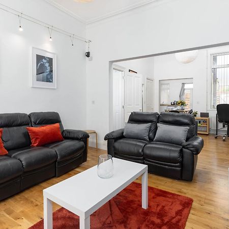 Air Host & Stay - Rockfield House - Sleeps 8 Liverpool Exteriér fotografie