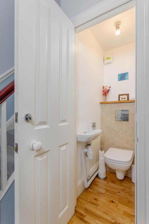 Air Host & Stay - Rockfield House - Sleeps 8 Liverpool Exteriér fotografie