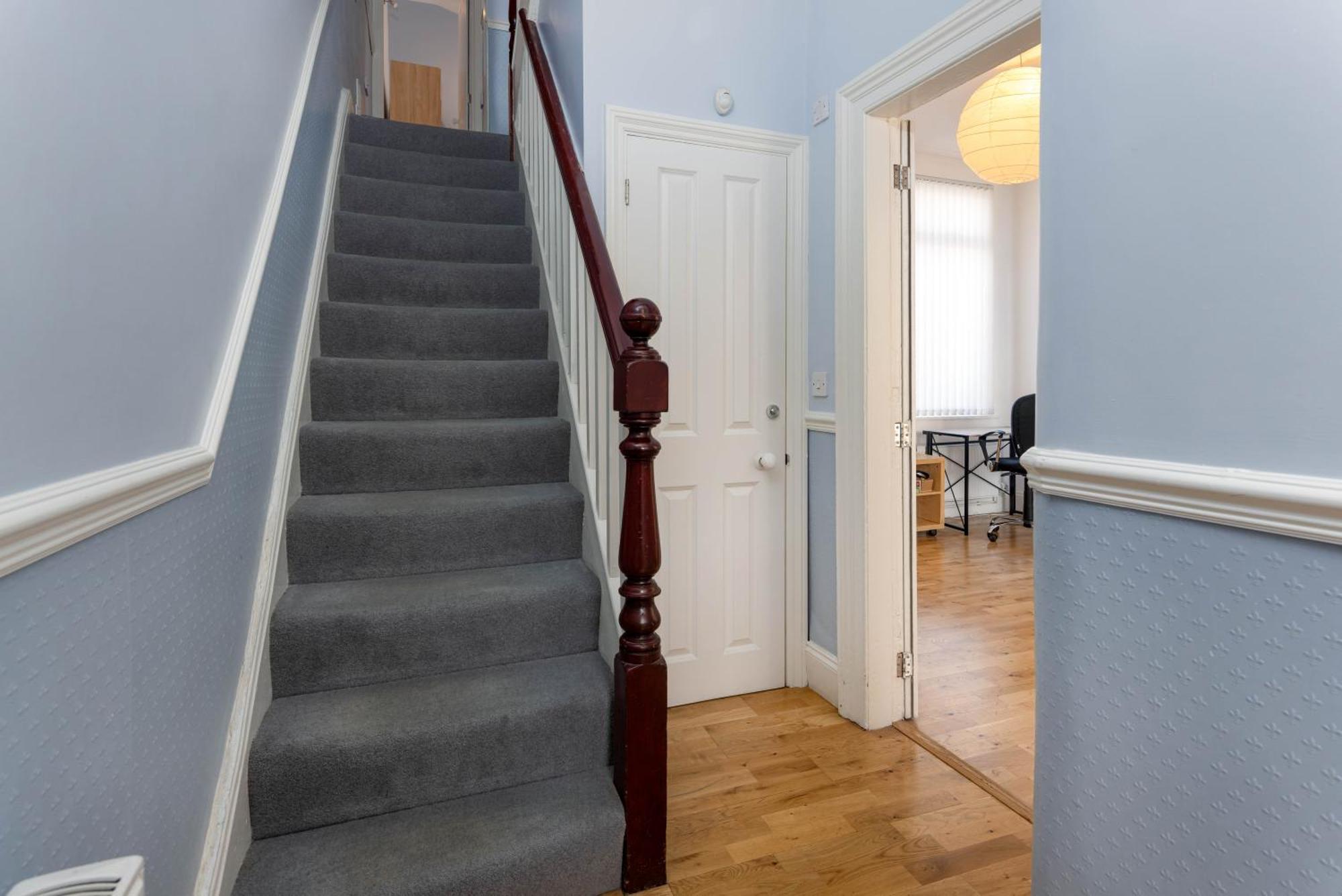 Air Host & Stay - Rockfield House - Sleeps 8 Liverpool Exteriér fotografie