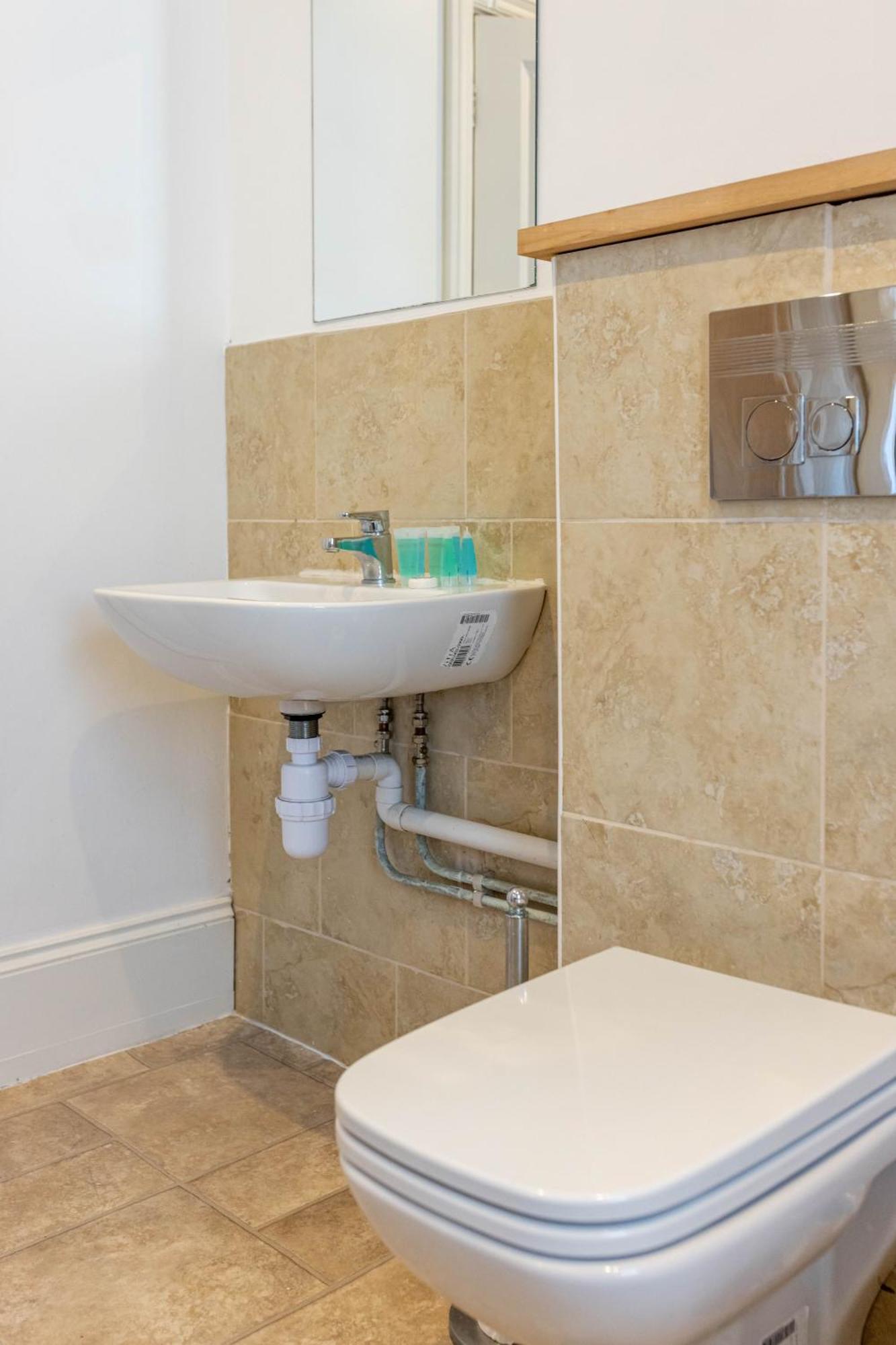 Air Host & Stay - Rockfield House - Sleeps 8 Liverpool Exteriér fotografie